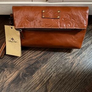 Patricia Nash Florence Valerie leather embossed clutch wristlet removable strap